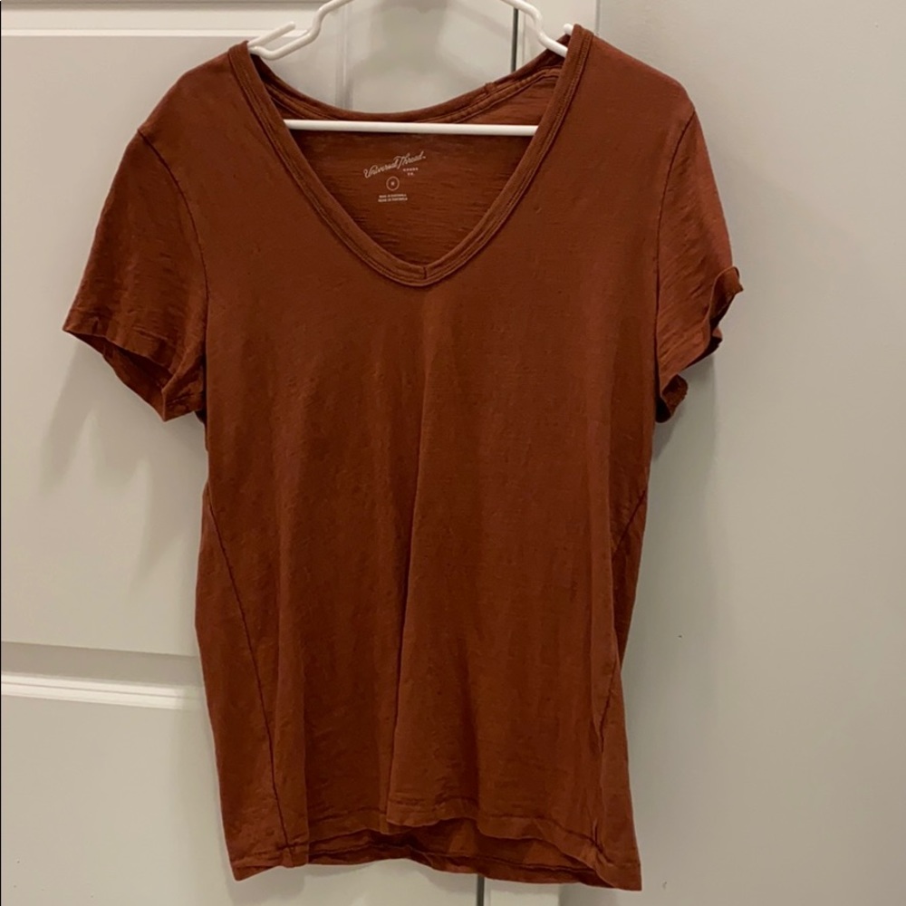 Universal threads vintage T shirt